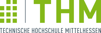 Das Bild zeigt das Logo der Technischen Hochschule Mittelhessen (THM). Es besteht aus den grünen Buchstaben „THM“ in Großschrift. Links daneben sind kleine grüne Quadrate in Rasterform angeordnet. Unterhalb steht in grauer Schrift „Technische Hochschule Mittelhessen“